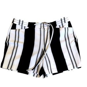INC Medium White Black Striped Shorts vacation coastal resort wear chic!
